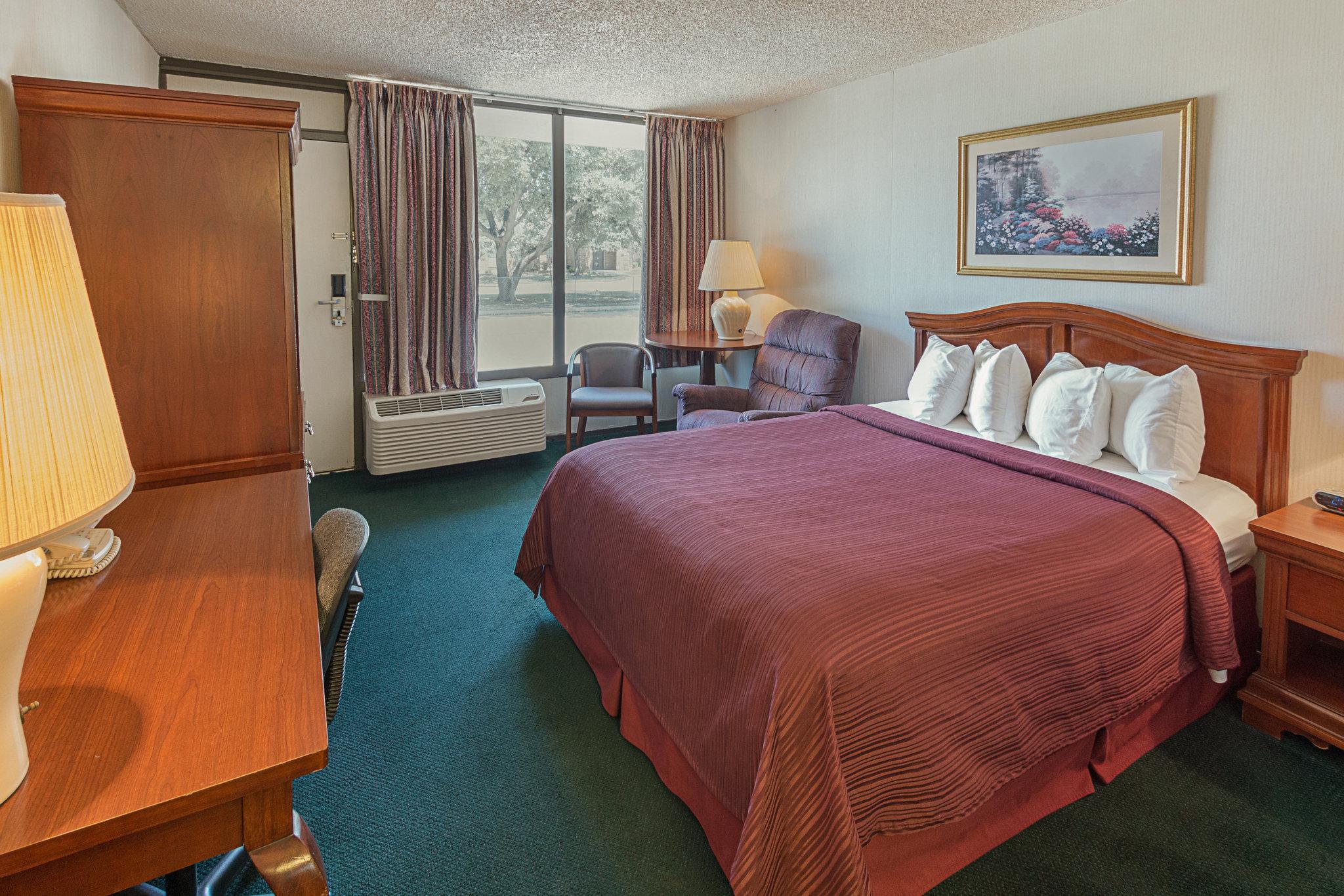Quality Inn Ennis Esterno foto