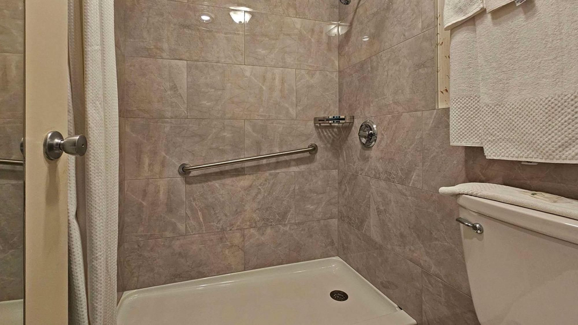 Quality Inn Ennis Esterno foto